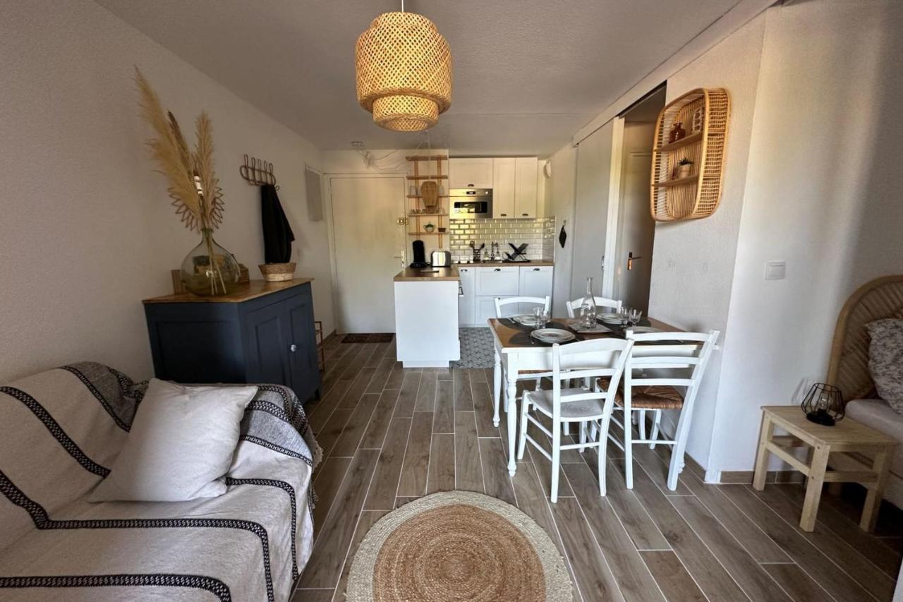 Very Cosy Apartment At 200 M From The Beaches La Londe-les-Maures Extérieur photo