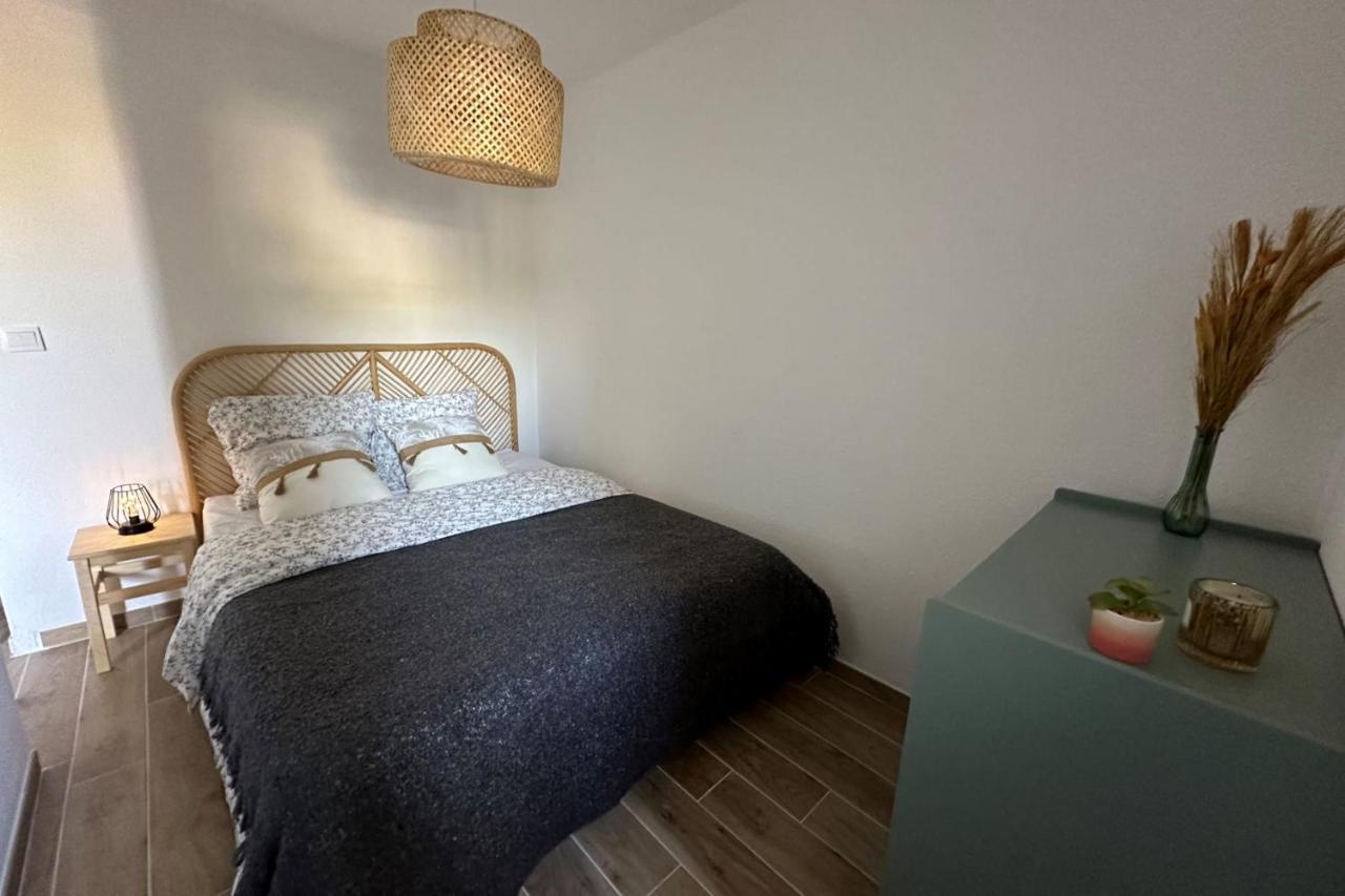 Very Cosy Apartment At 200 M From The Beaches La Londe-les-Maures Extérieur photo
