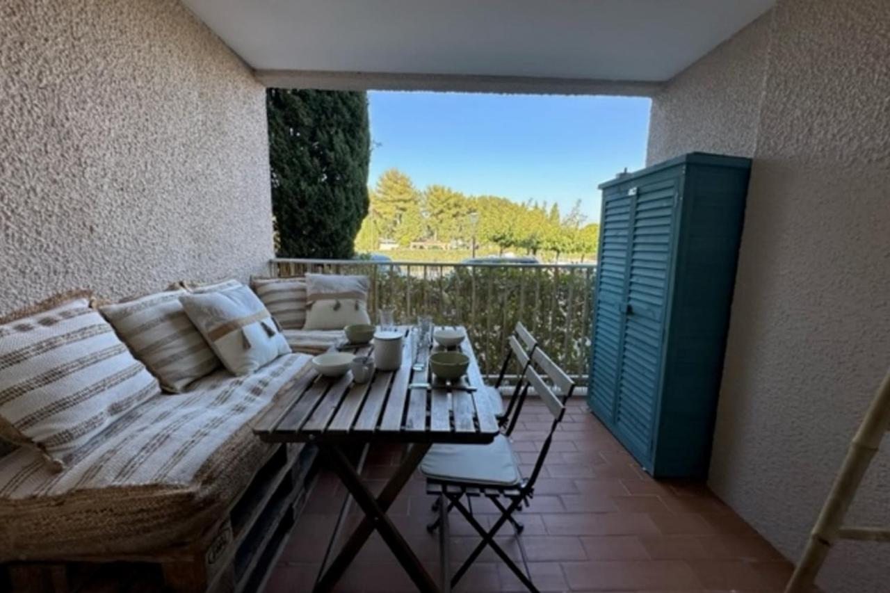 Very Cosy Apartment At 200 M From The Beaches La Londe-les-Maures Extérieur photo